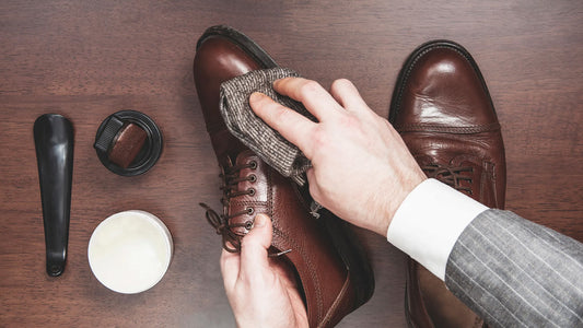 Consejos para limpiar tus zapatos de piel